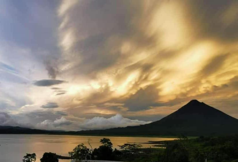 Sunset Inn La Fortuna Eksteriør bilde